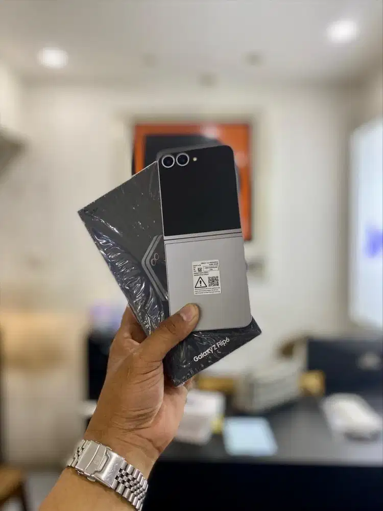 Samsung ZFlip 6 5G 12/256gb Sein Fullset