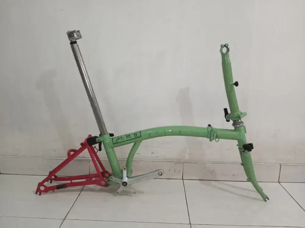 Frameset Brompton type M kelengkapan di dapat sesuai gambar