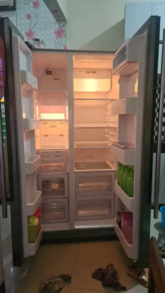 Jual cepat kulkas side by side 511 liter