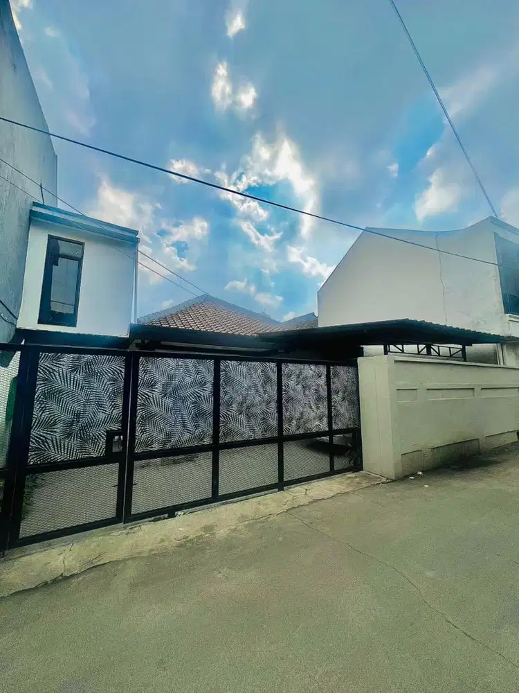 DIJUAL RUMAH JATIWARINGIN PONDOK GEDE EKSKLUSIF (BARU DIRENOVASI)