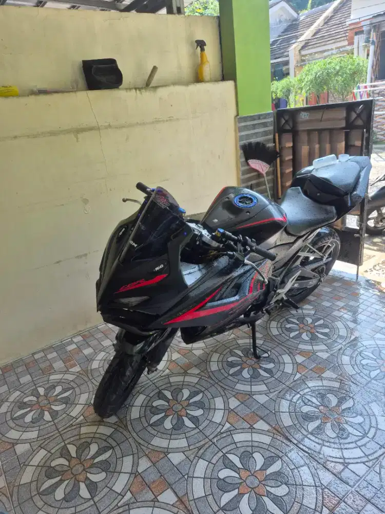Honda CBr 150 new Over kredit