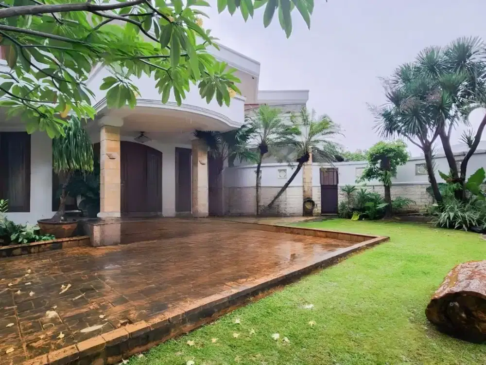 Rumah Mewah 2 Lantai Full Furnished Pondok Indah.