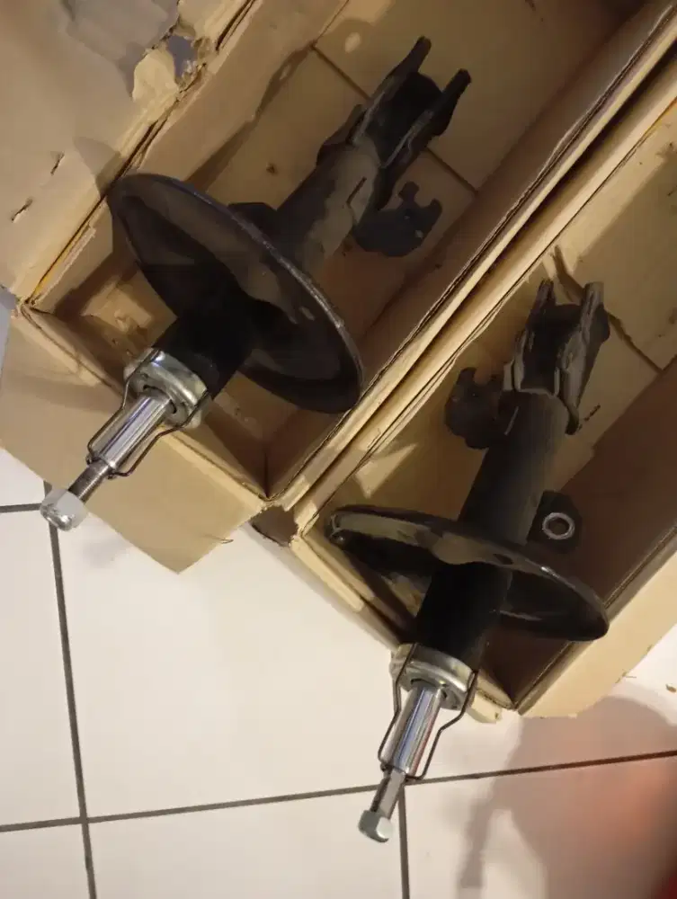 Shockbreaker Toyota Camry 2011