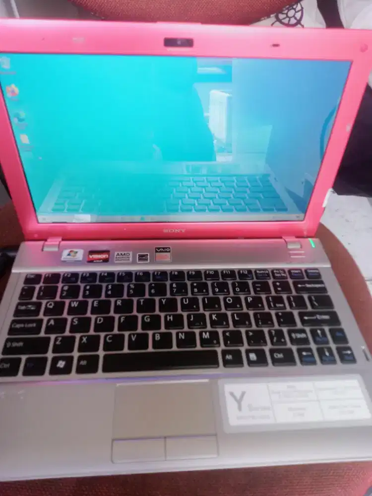 Di jual Notebook merk VIVO kondisi masih nyala.