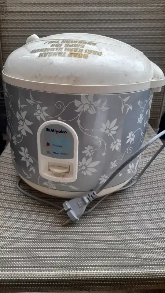 Magic Com / Rice Cooker Miyako