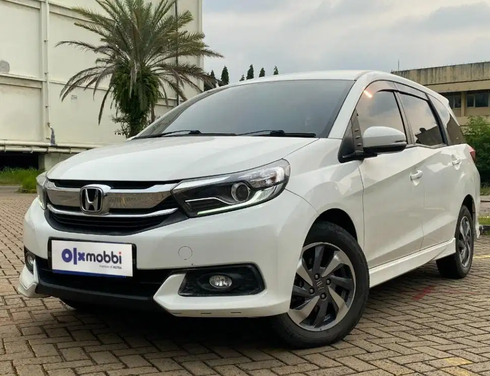 TDP 8,JT Honda Mobilio 1.5 E Bensin-AT Putih 2019