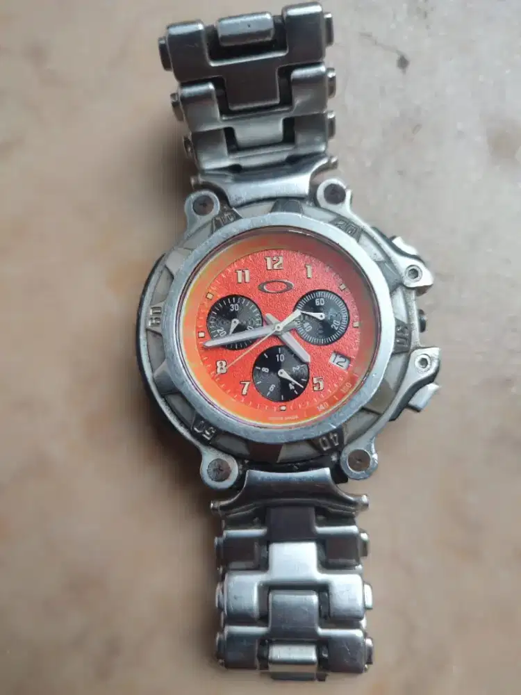 Jual jam tangan cowo Oakley crankcase