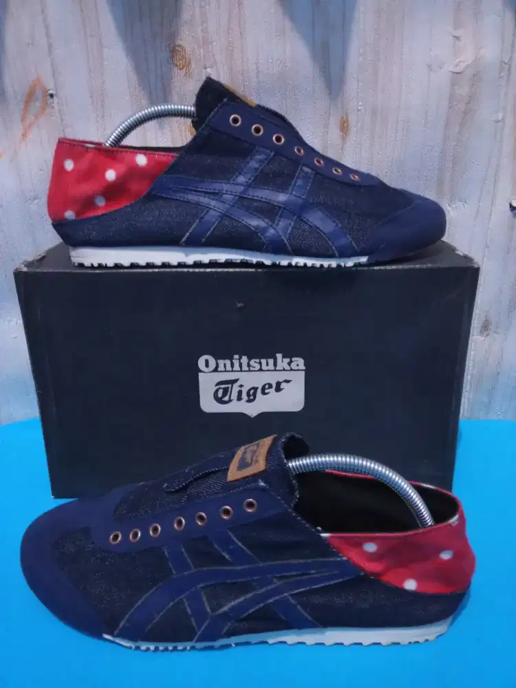 Onitsuka Tiger Mexico slip on size 43.5