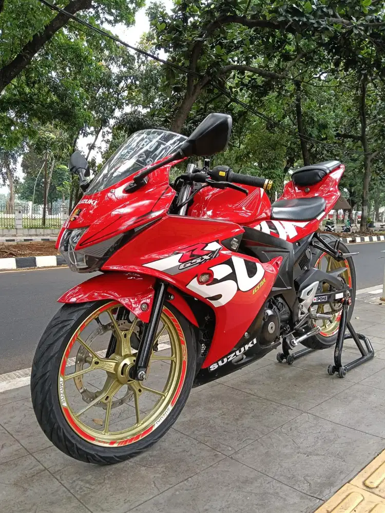 DIJUAL CASH SUZUKI GSX 150 R THN 2018 PAJAK OFF SIAP PAKAI