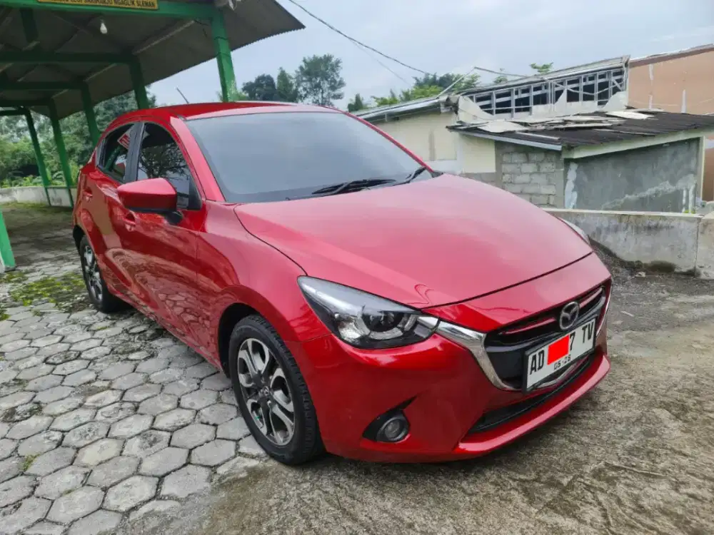 MAZDA 2 R SKYACTIV 2015 SIAP PAKAI