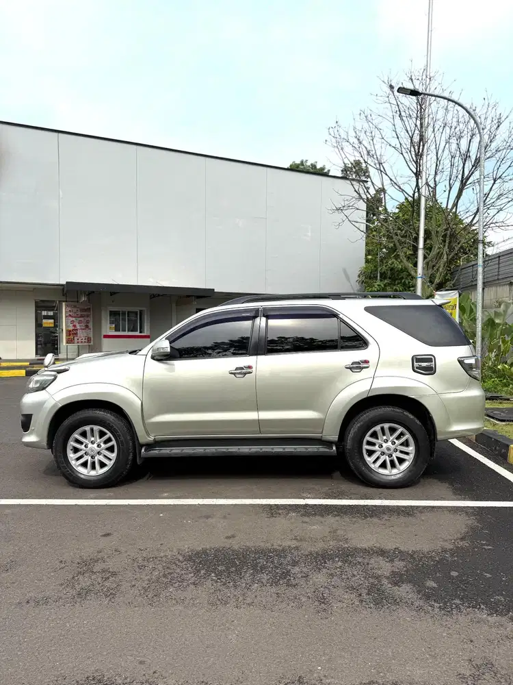 Toyota Fortuner 2012 Diesel