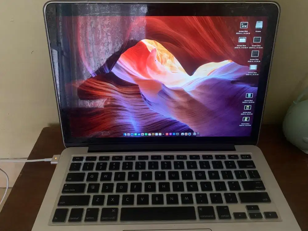 Dijual Macbook Pro 13 inch 2015 Retina Monterey