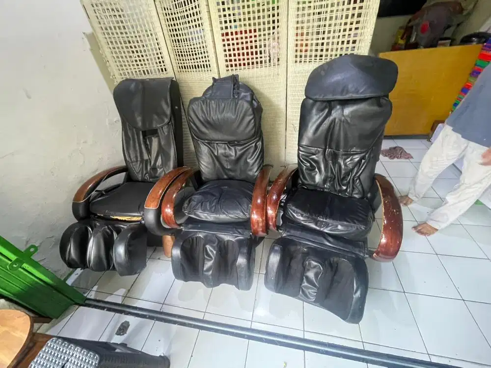 kursi pijat refleksi