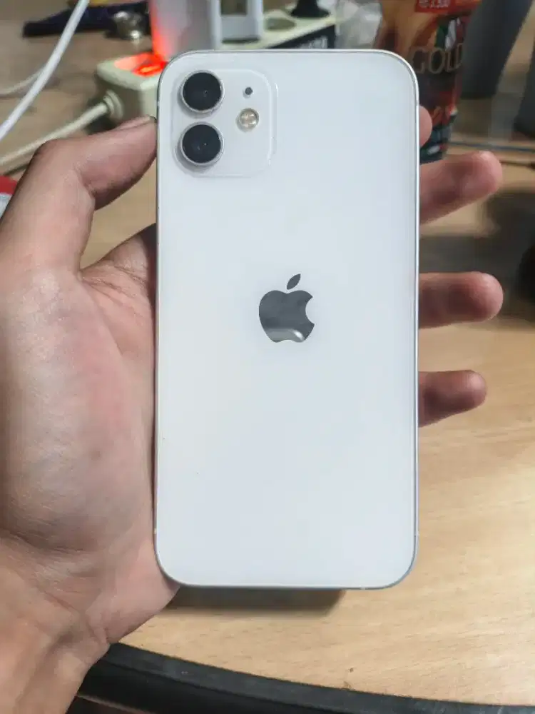 iPhone 12 64 GB White Beacukai Resmi