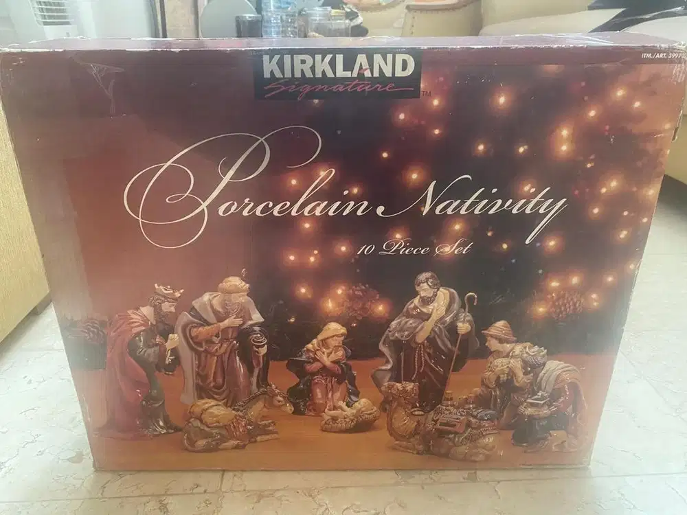 Patung Natal Porcelain