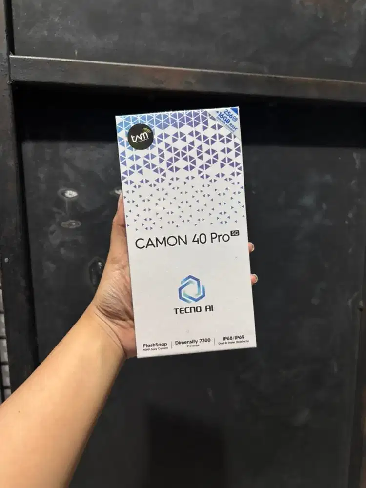 Tecno camon 40pro 5G 8/256gb