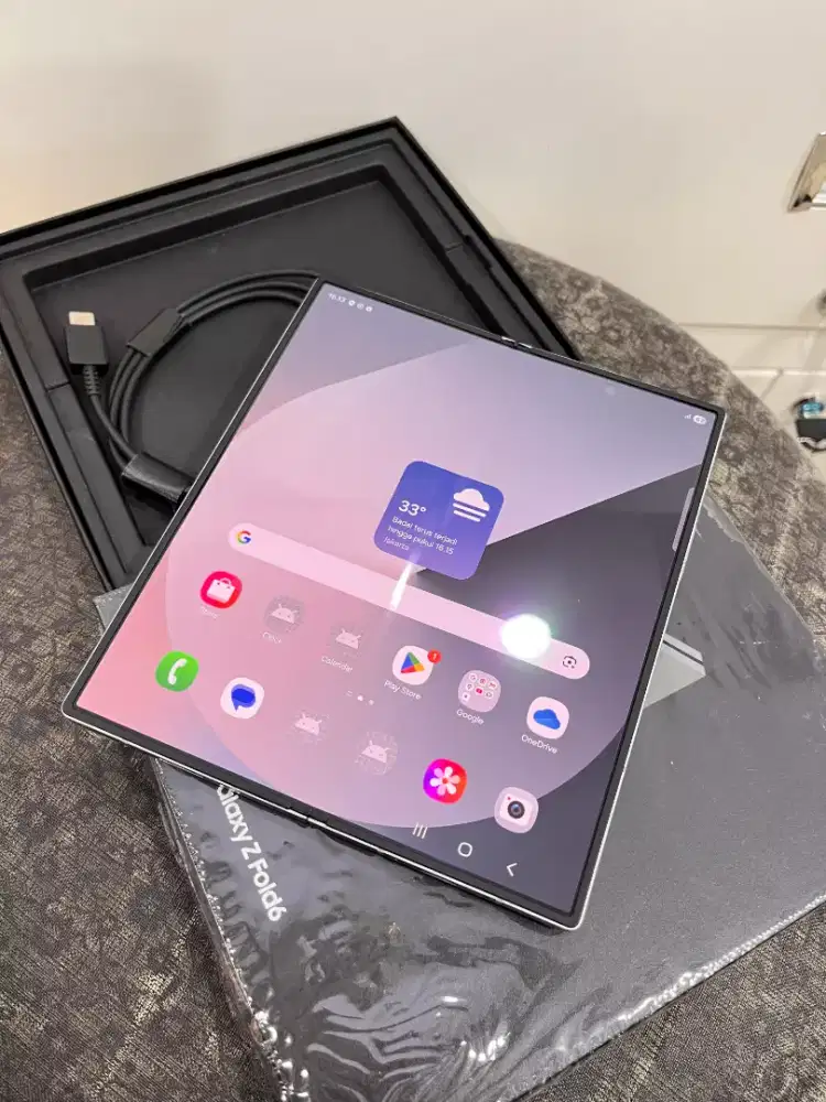 Samsung ZFold 6 resmi