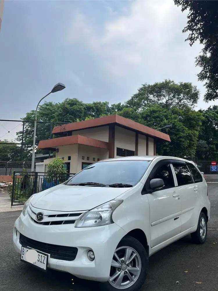 Daihatsu Xenia 2014 Bensin