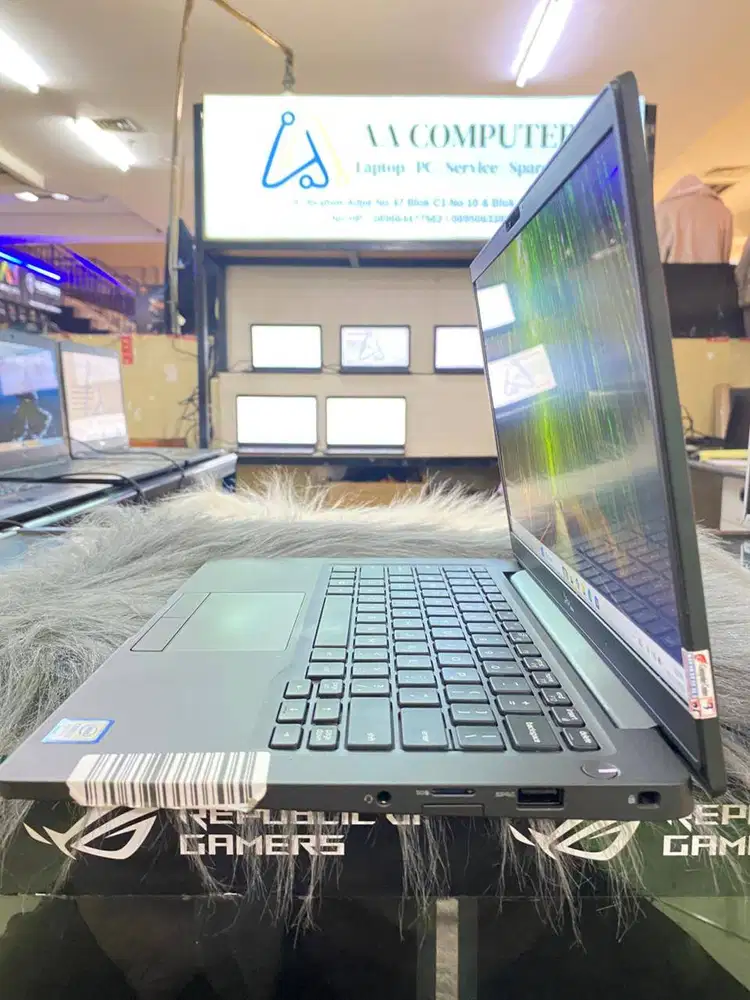 Dell Latitude 7300 Touchscreen – Core i5 Gen 8 / 8GB / 256GB SSD – Pre