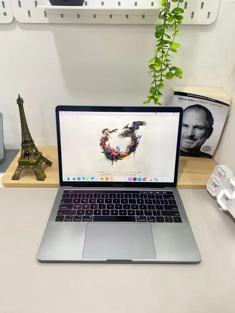 MACBOOK PRO 2019 i5 RAM 8GB SSD 256GB 13INCH