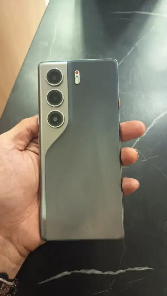 Tecno Camon 40 RAM 8/128