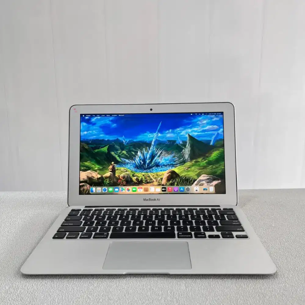 LAPTOP MACBOOK AIR 2013 11-INCH 1,6 GHz core i5 | RAM 4GB | SSD 128GB
