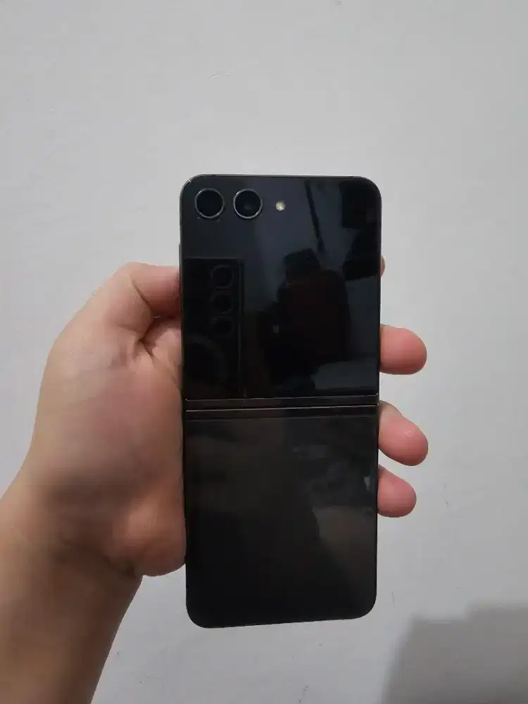 Samsung z flip 5 8/256 gb