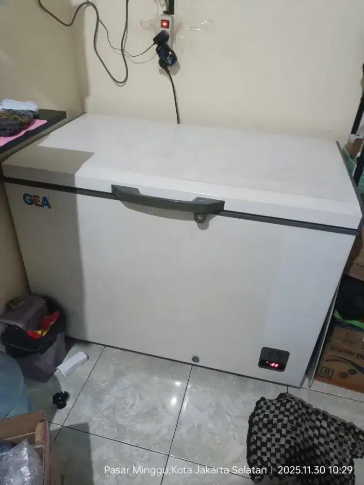 freezer GEA 360 litter