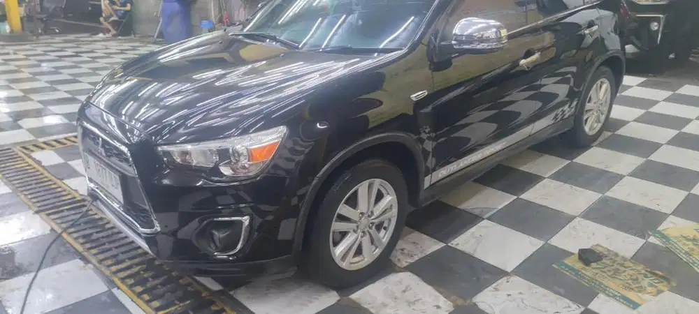 Outlander sport px action.