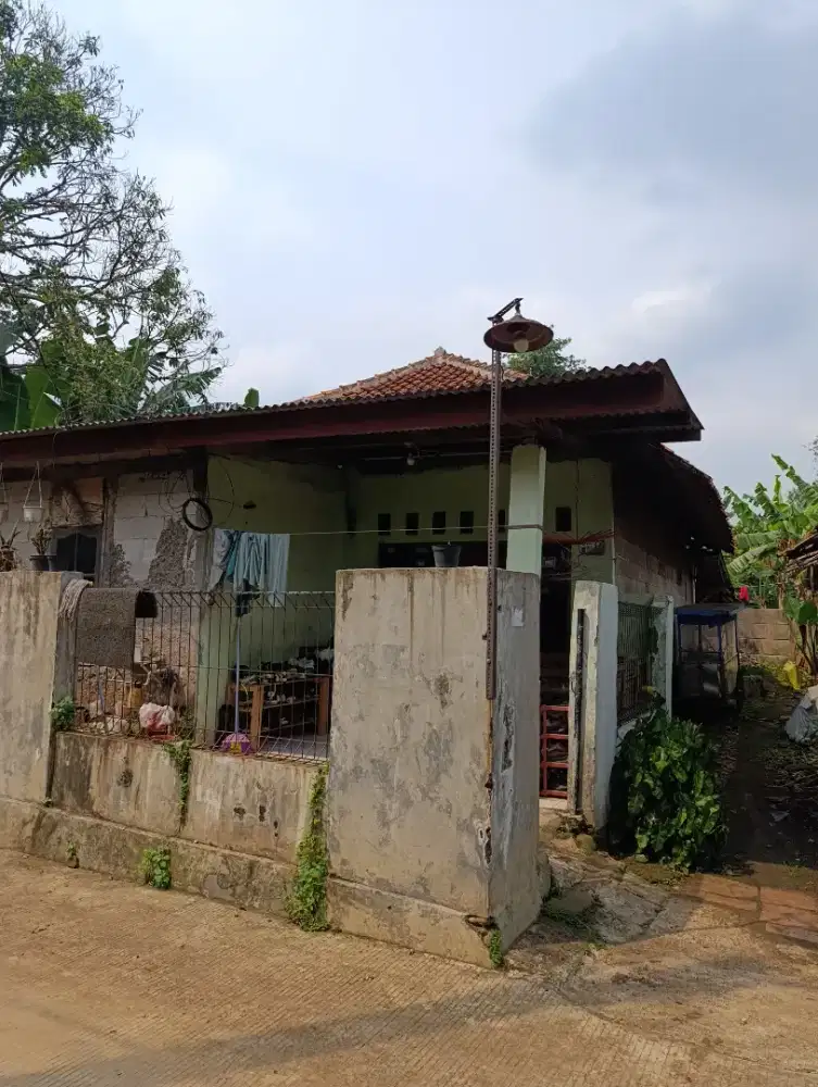 Di jual tanah dijalan raya leuwinanggung plus rumahnya tanpa perantara