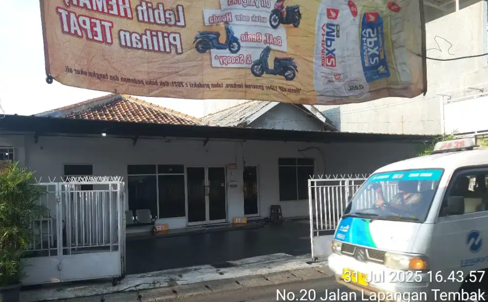 Kontrakan  bekas klinik