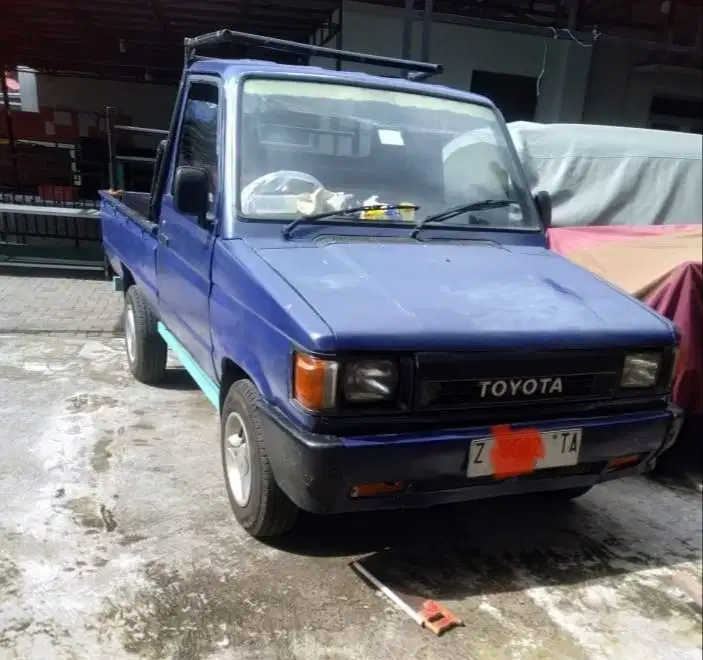 Kijang pickup 1990