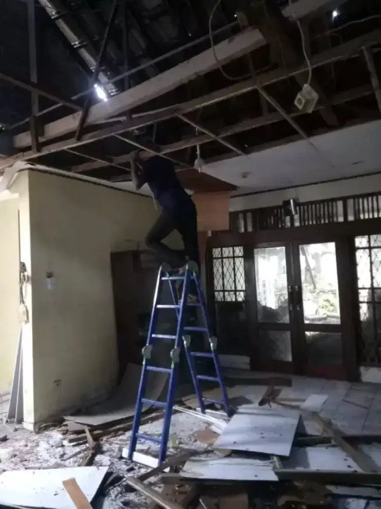 perbaikan atap bocor dan rembesan