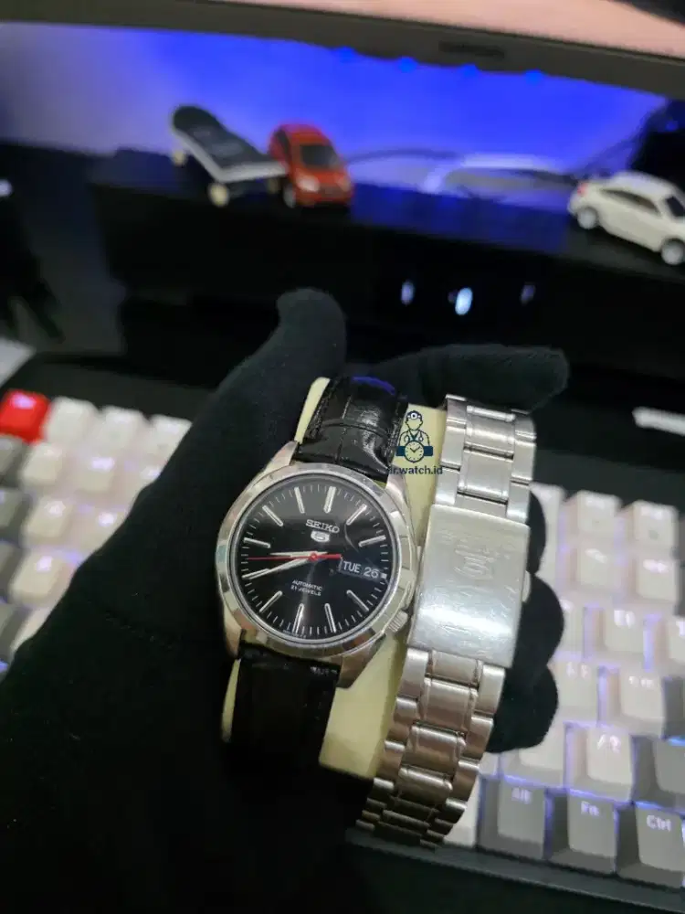 Seiko 5 SNKL45K1 Automatic