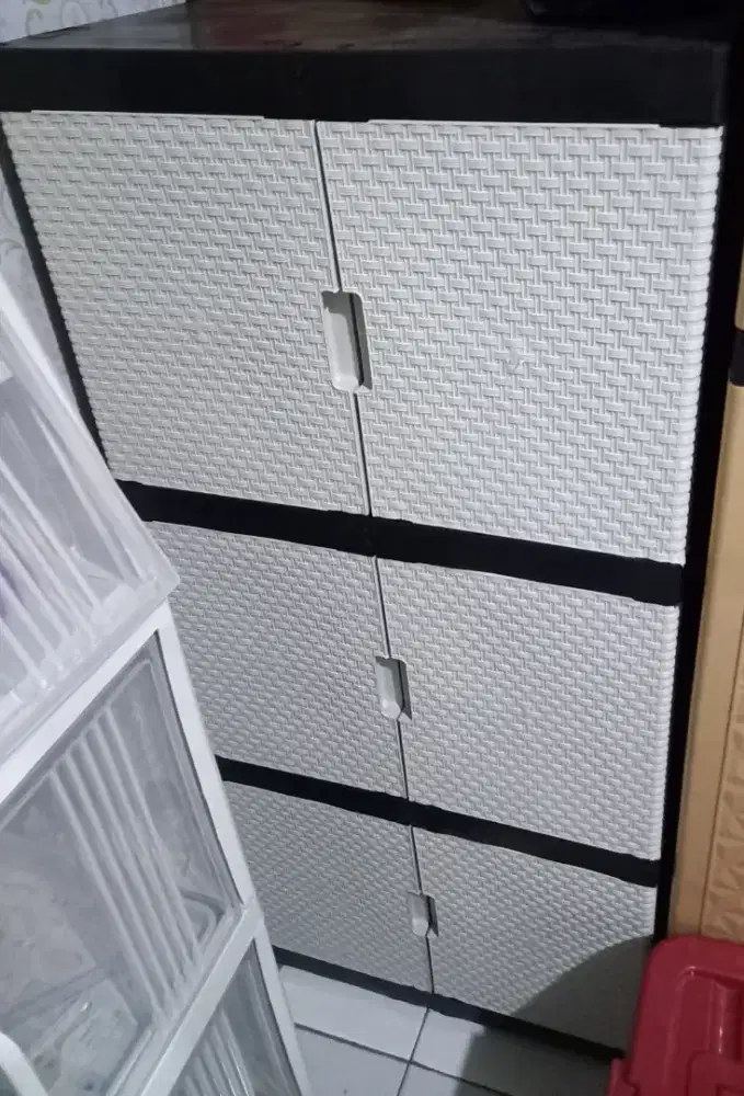 DIJUAL SEGERA LEMARI PAKAIAN 3 SUSUN MERK MULTY