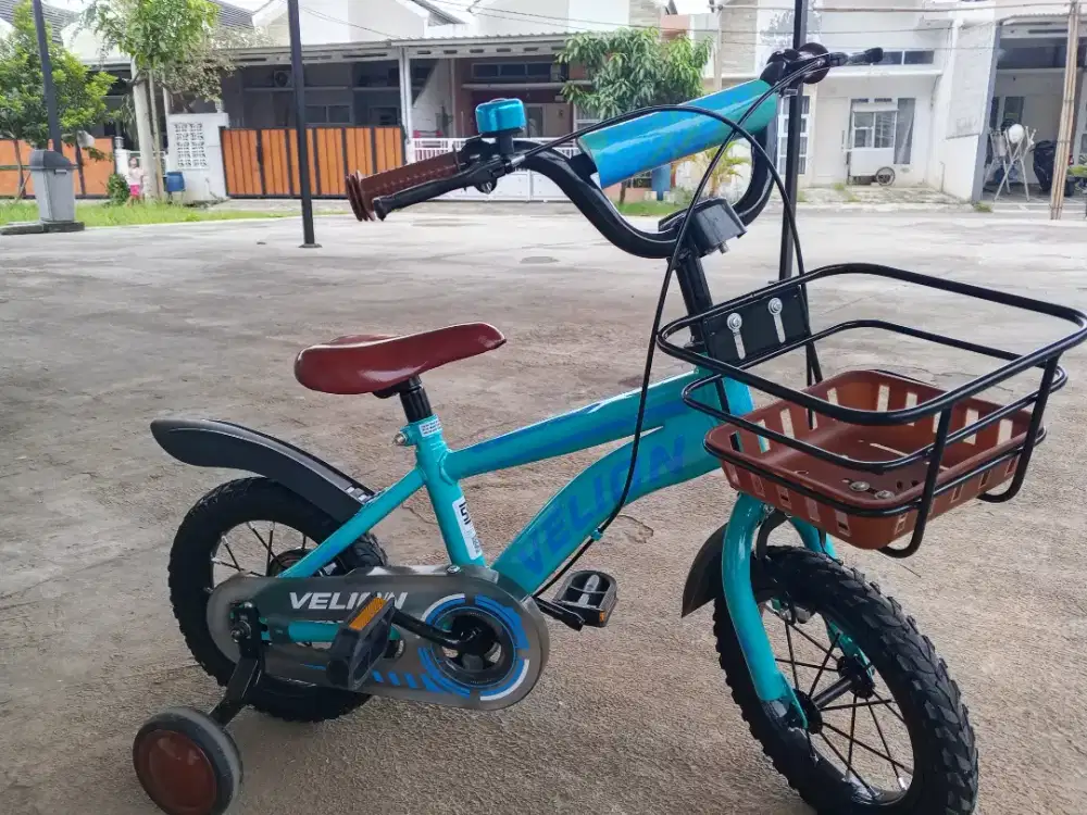 Di jual sepeda velion UK 12 ,  (edisi kekecilan)