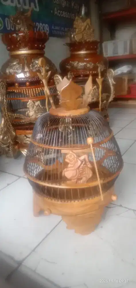 Sangkar Minion perkutut