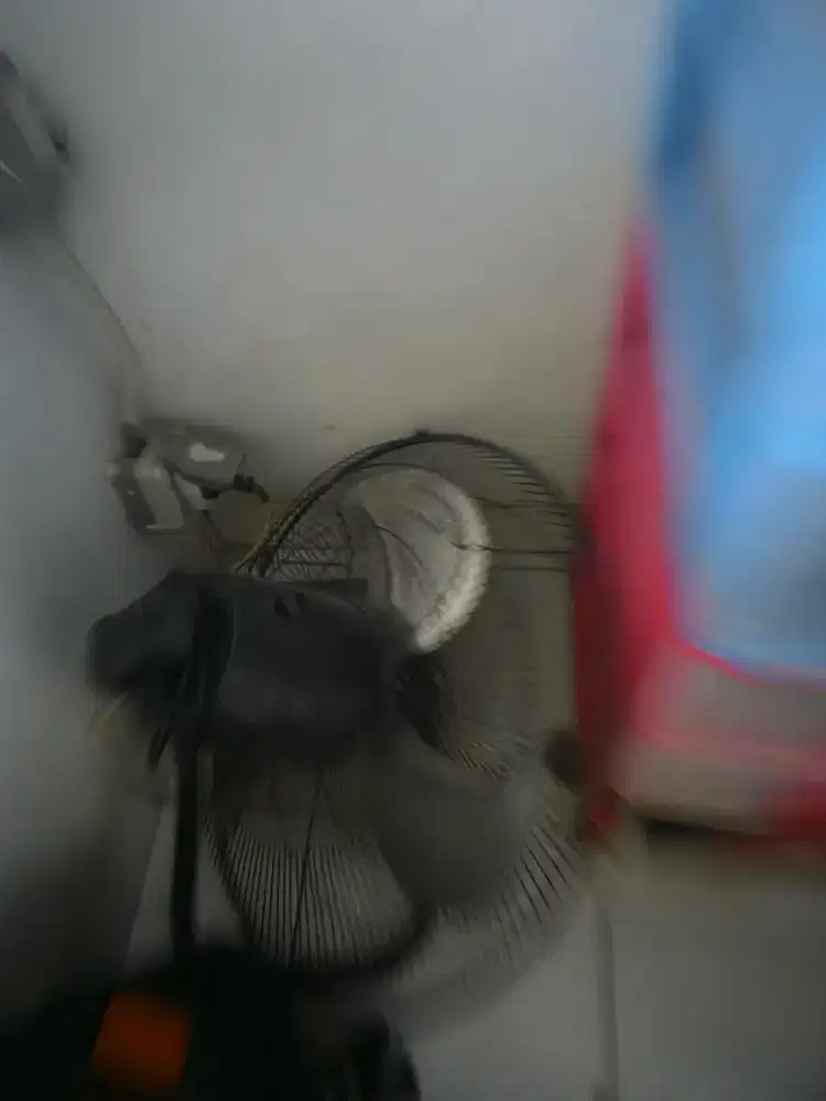 Kipas gratis dan perosotan anak