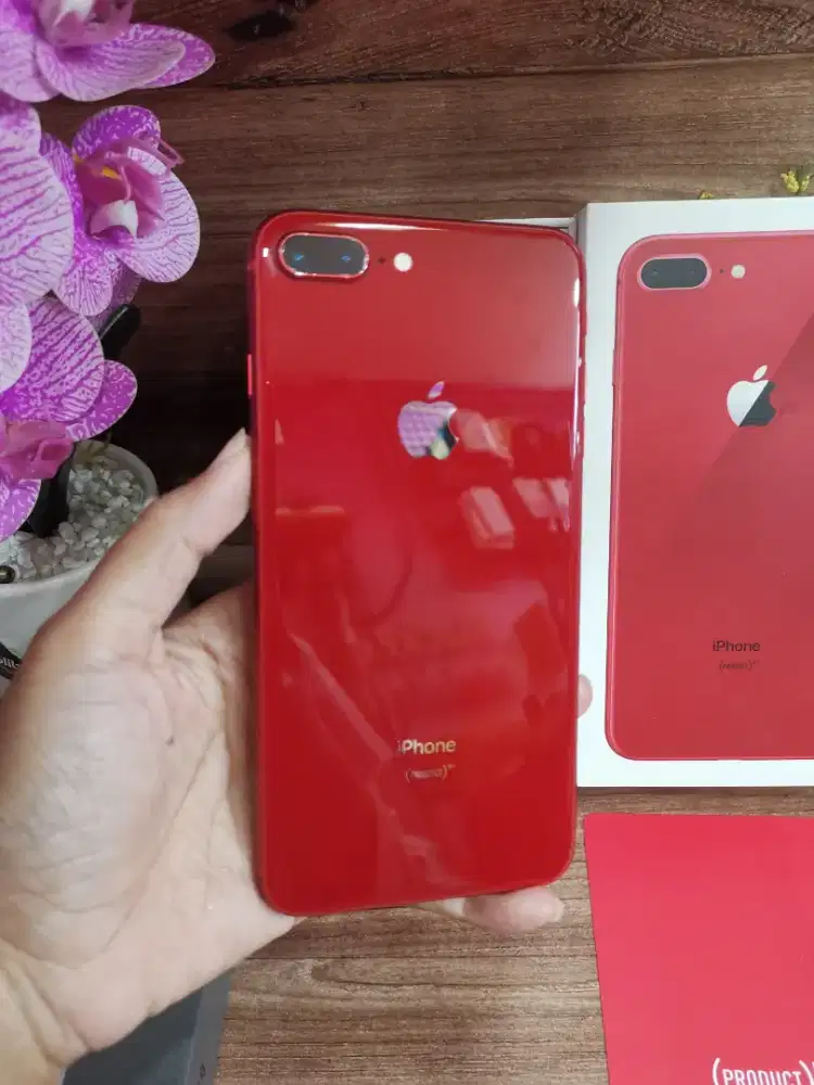 Iphone 8 plus 64 GB red mulus fullset original garansi resmi iBox mura