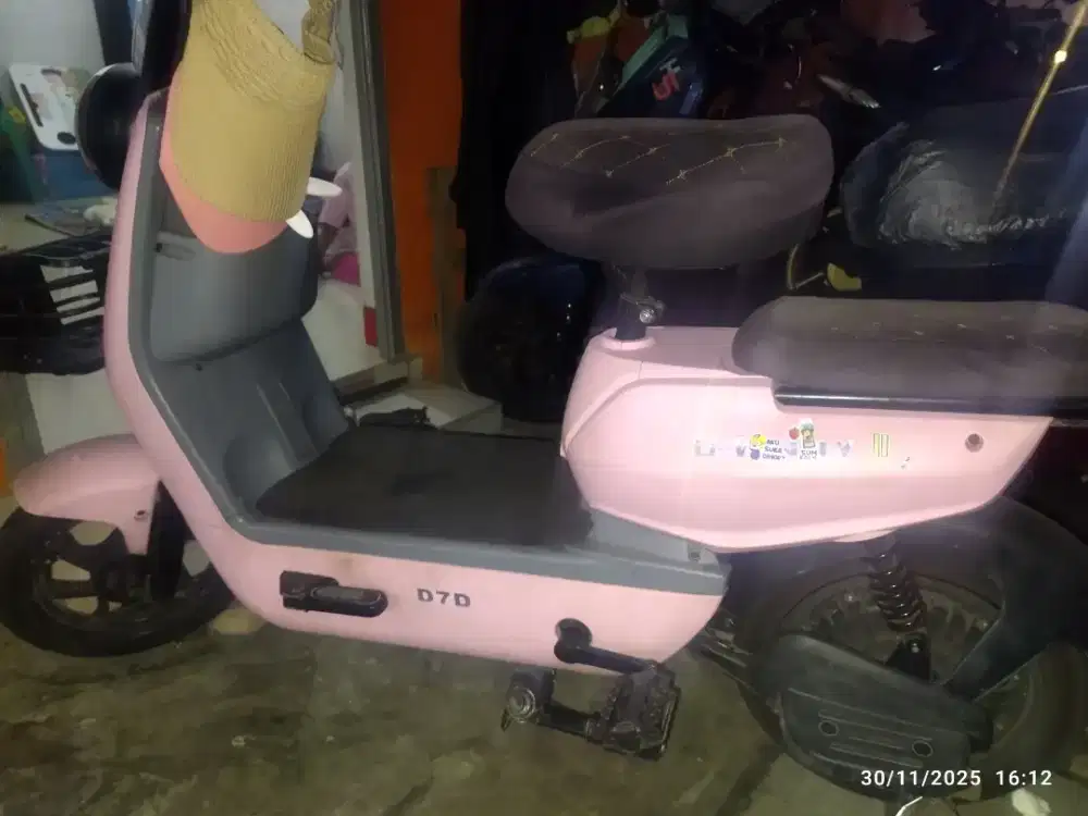 Sepeda listrik uwinfly d7d