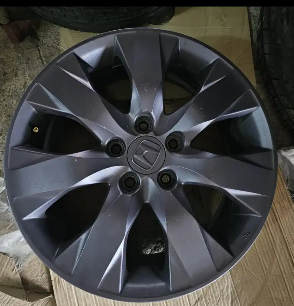 Velg OEM Honda Accord R17 PCD5x114.3.  4pcs velg only.