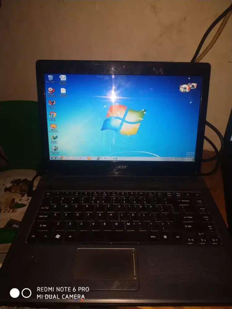 Laptop Acer Aspire 3749
