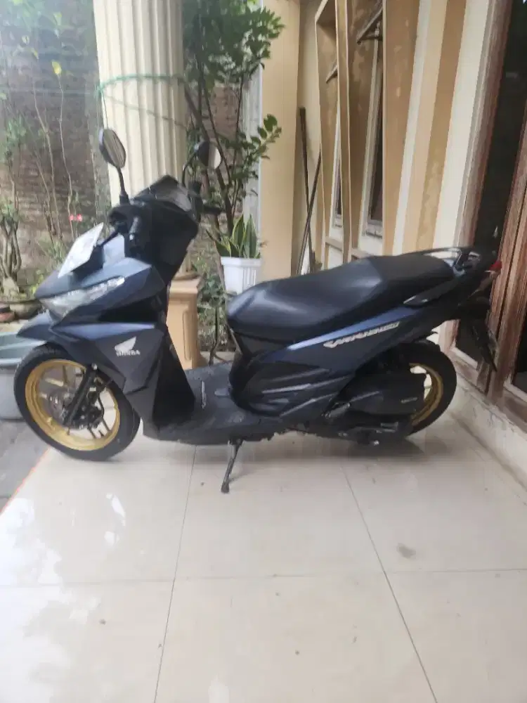 Vario 150 led biru doff velg emas 2017 gbm