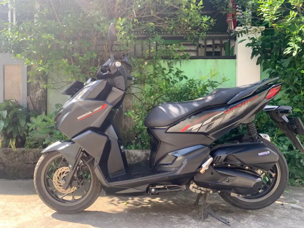 Vario 160 fi lengkap surat pajak jalan