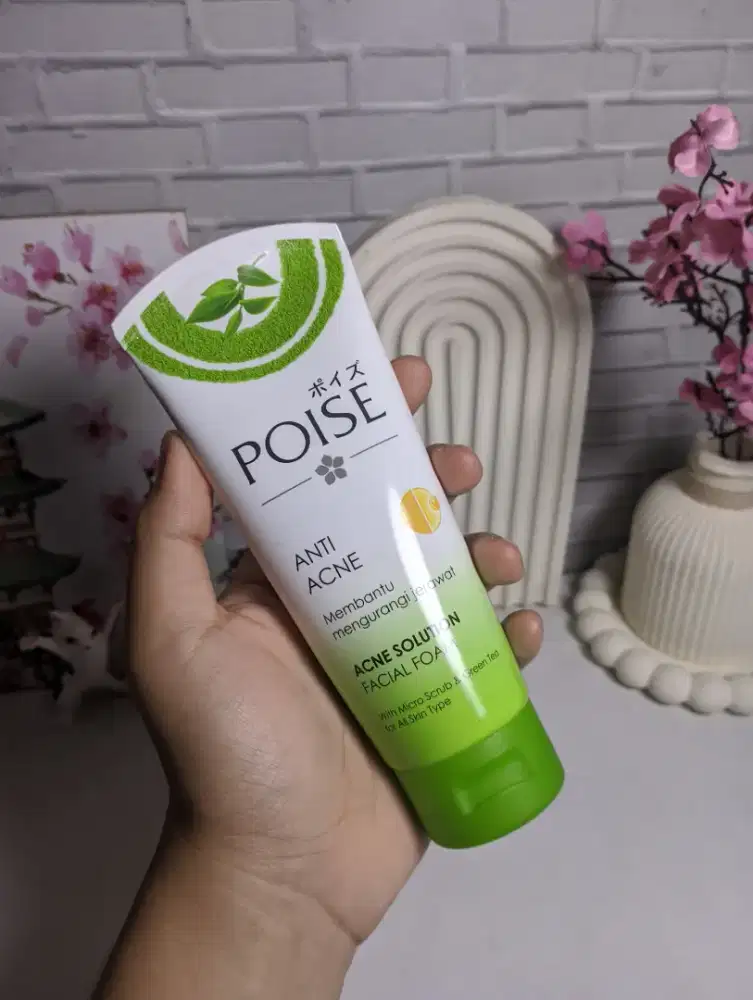 Poise Facial Foam Anti Acne 100g - HSC 2025