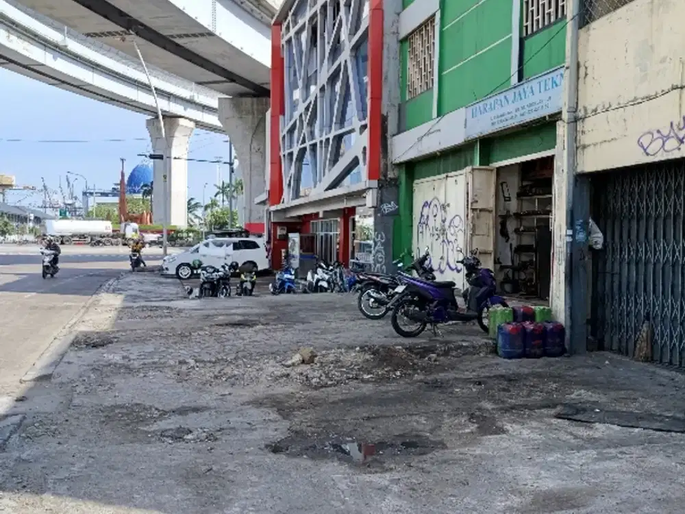 Ruko jakarta utara dkt pelabuhan pinggir jalan