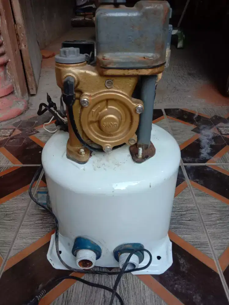 Pompa air Sanyo
