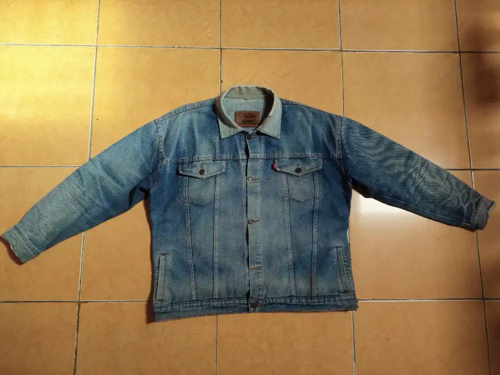 Jaket Levis Ripped