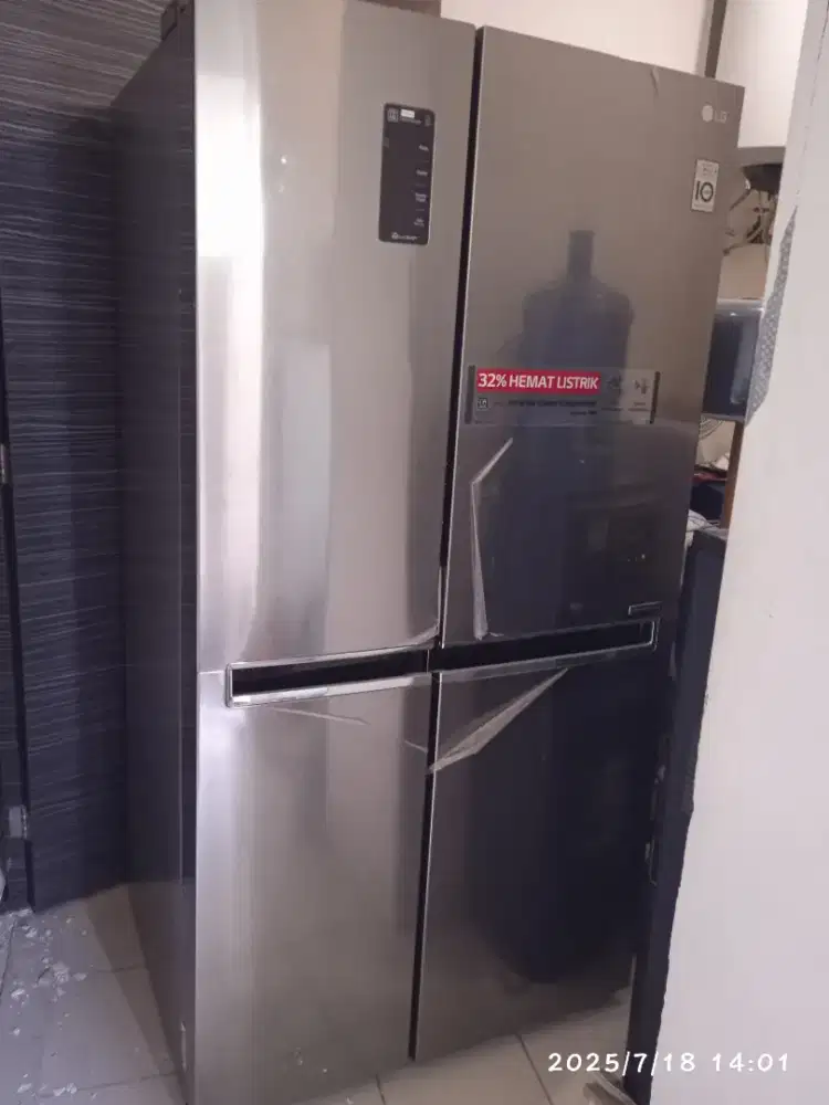 Kulkas LG Side by Side 670 liter bekas