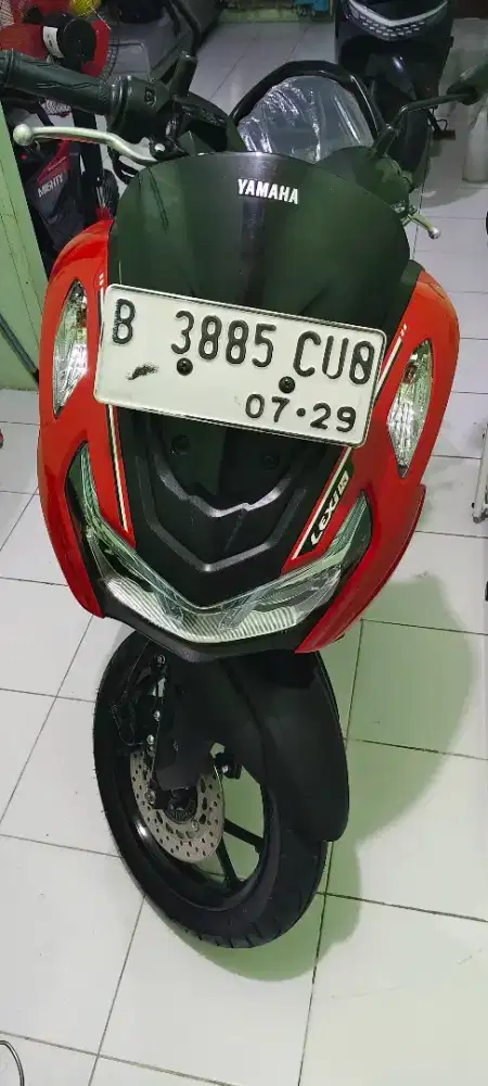 Lexi LX 155 Standar Merah 2024